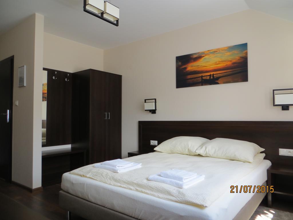 Hotel Pod Chelmem Ropa Екстериор снимка