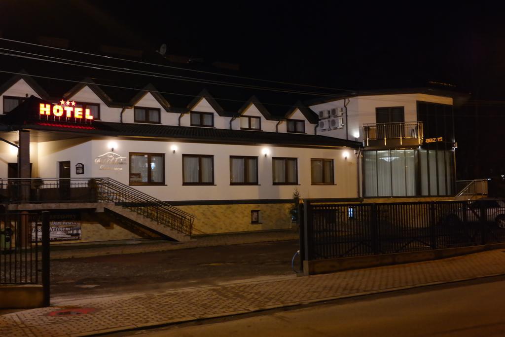 Hotel Pod Chelmem Ropa Екстериор снимка