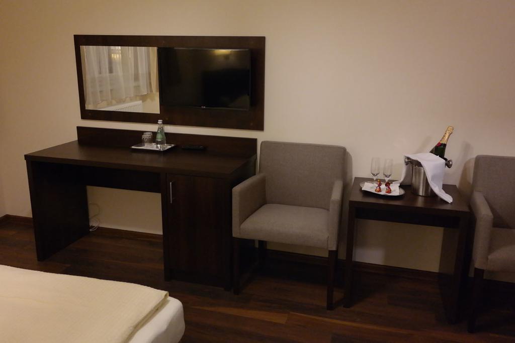 Hotel Pod Chelmem Ropa Стая снимка